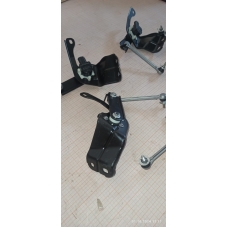 8651A498 MITSUBISHI Датчик высоты  с тягой 