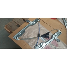 807211CA0C NISSAN Стеклоподъемника механизм